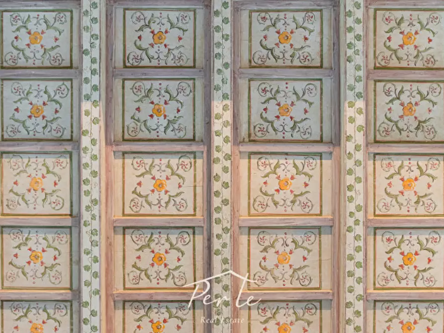 Immagine 10 di Appartamento in vendita  in Via Teatro Vecchio 19 a Mantova