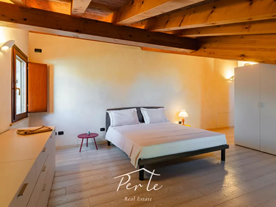 Immagine 18 di Appartamento in vendita  in Via Teatro Vecchio 19 a Mantova