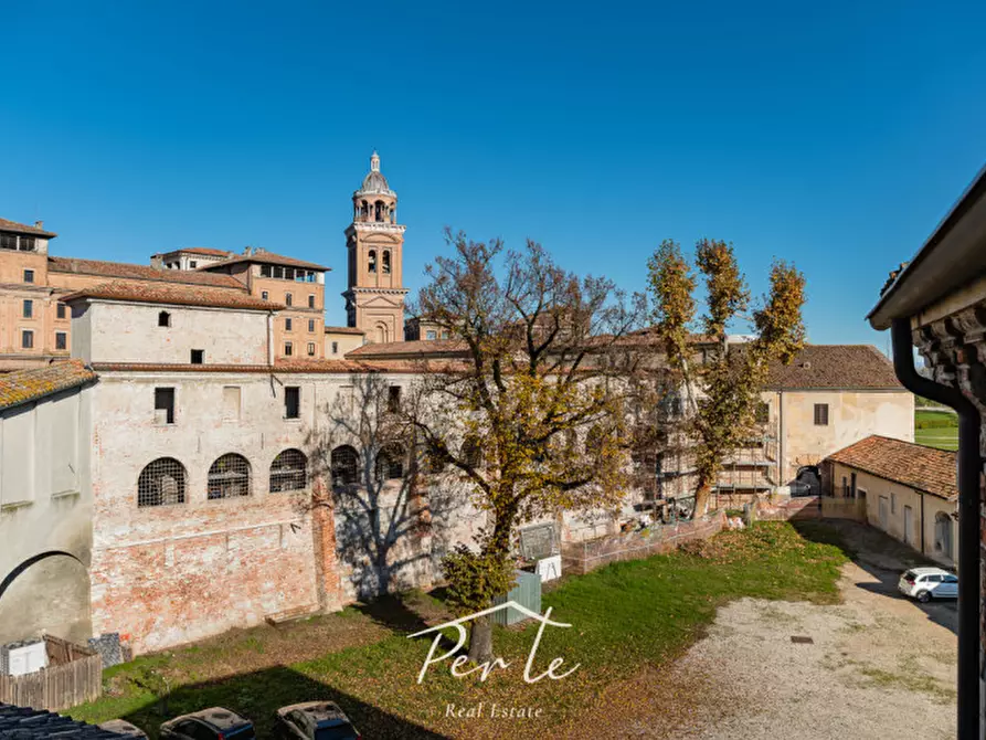 Immagine 20 di Appartamento in vendita  in Via Teatro Vecchio 19 a Mantova