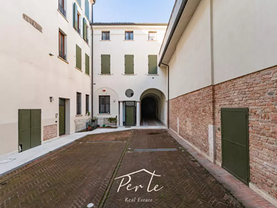 Immagine 23 di Appartamento in vendita  in Via Teatro Vecchio 19 a Mantova