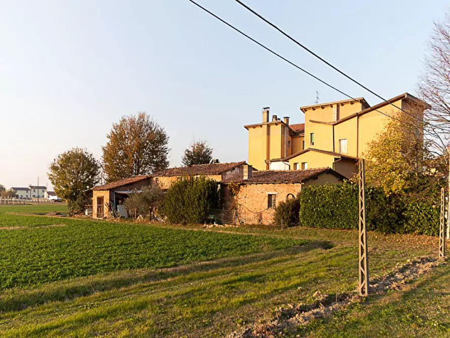 Immagine 6 di Rustico / casale in vendita  in Via Larga a Castel Guelfo Di Bologna