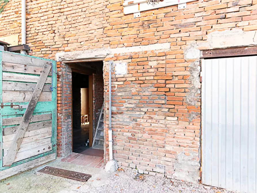 Immagine 7 di Rustico / casale in vendita  in Via Larga a Castel Guelfo Di Bologna