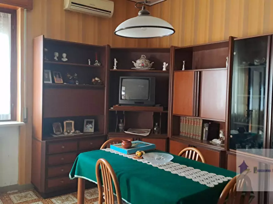 Immagine 17 di Villa in vendita  in Via John Fitzgerald Kennedy a Robecchetto Con Induno