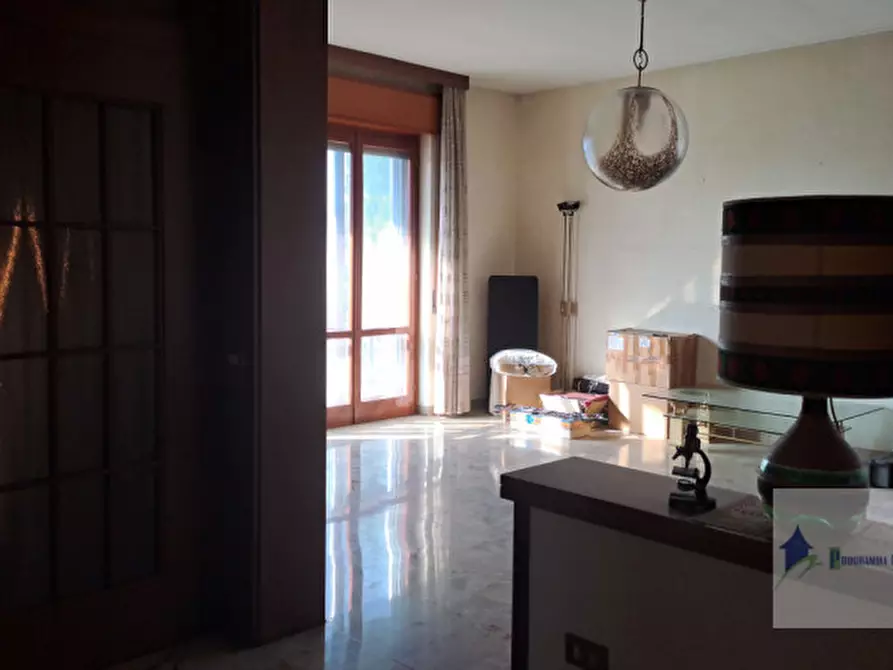 Immagine 32 di Villa in vendita  in Via John Fitzgerald Kennedy a Robecchetto Con Induno