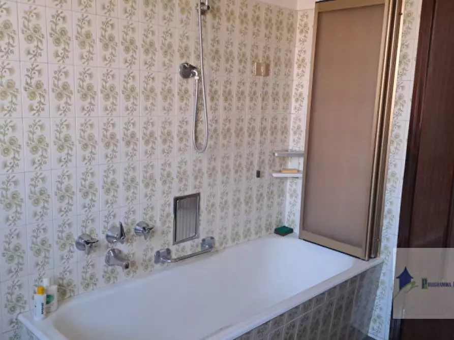 Immagine 39 di Villa in vendita  in Via John Fitzgerald Kennedy a Robecchetto Con Induno