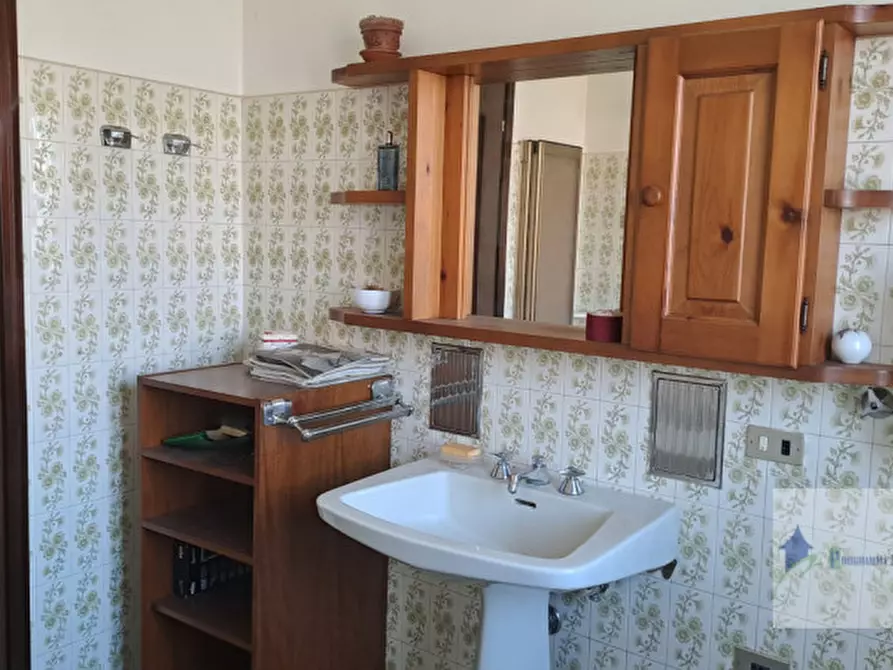 Immagine 40 di Villa in vendita  in Via John Fitzgerald Kennedy a Robecchetto Con Induno