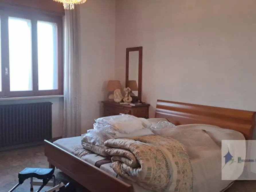 Immagine 41 di Villa in vendita  in Via John Fitzgerald Kennedy a Robecchetto Con Induno