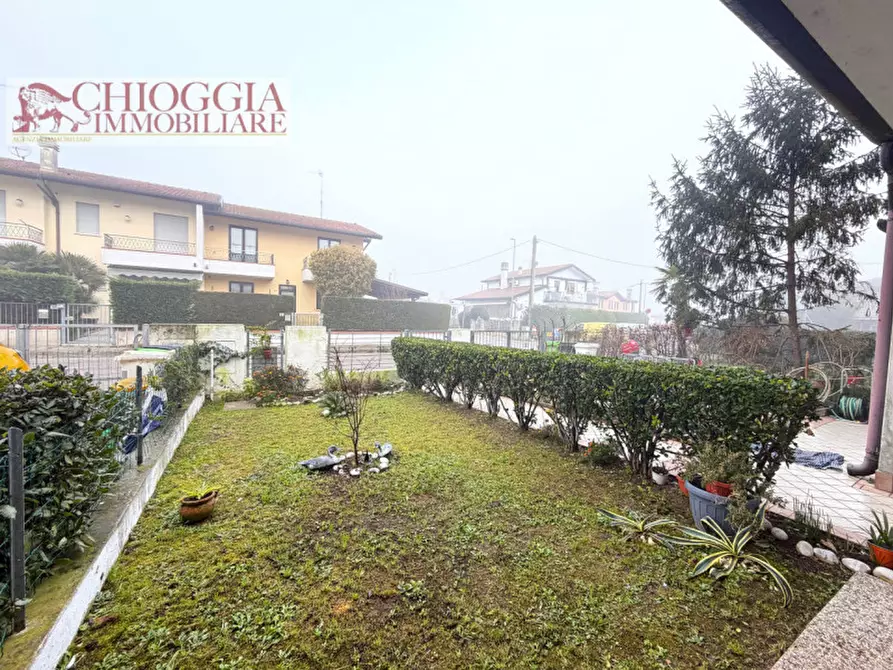 Immagine 2 di Villetta a schiera in vendita  in Via Orti a Rosolina