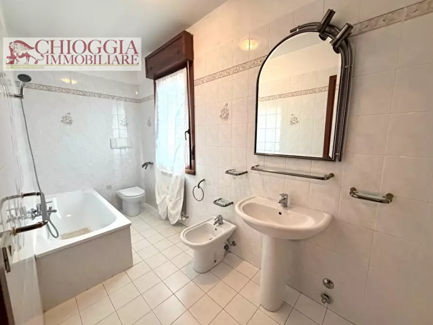 Immagine 15 di Villetta a schiera in vendita  in Via Orti a Rosolina