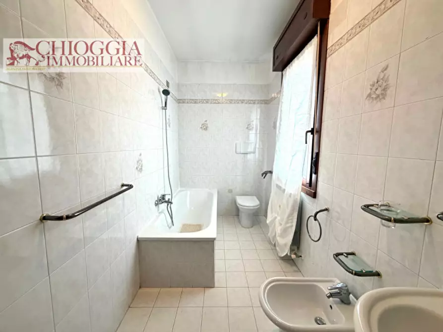 Immagine 16 di Villetta a schiera in vendita  in Via Orti a Rosolina