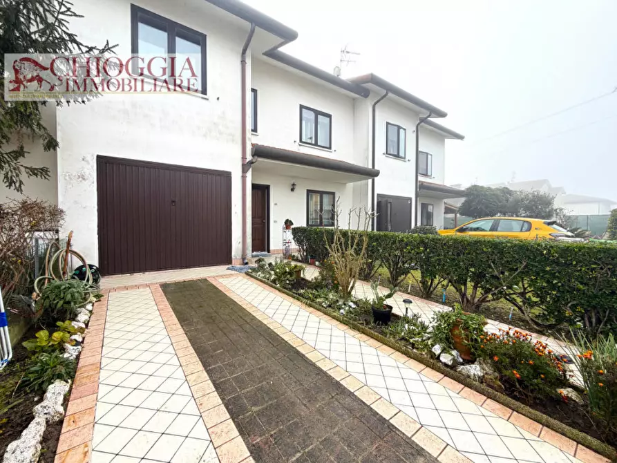 Immagine 19 di Villetta a schiera in vendita  in Via Orti a Rosolina