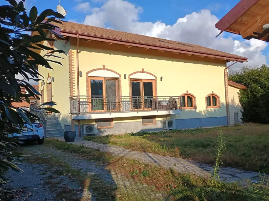 Immagine 20 di Villa in vendita  in Via Enrico Mattei 75 a Leini