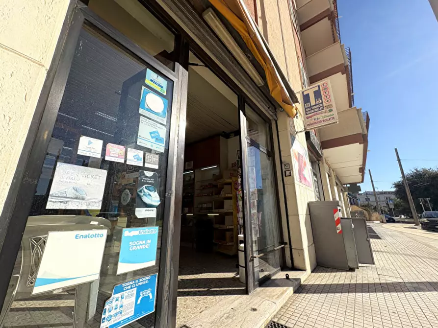 Immagine 6 di Attività commerciale in vendita  in Piazzale Rudiae a Lecce