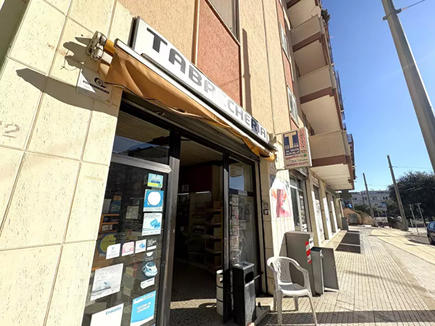 Immagine 20 di Attività commerciale in vendita  in Piazzale Rudiae a Lecce