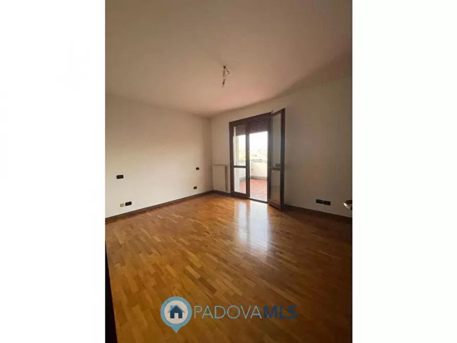 Immagine 7 di Appartamento in vendita  in Corso delle Terme a Montegrotto Terme