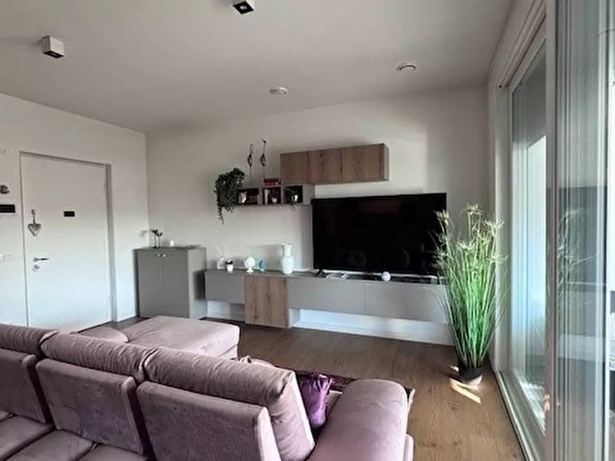 Immagine 3 di Appartamento in vendita  in via Bembo a Padova