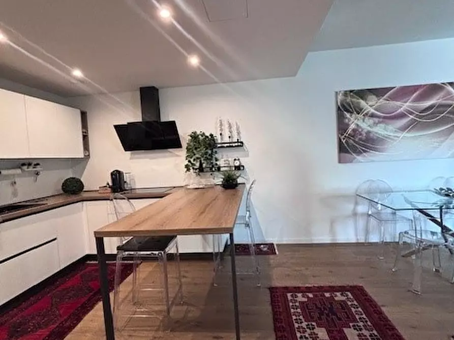 Immagine 16 di Appartamento in vendita  in via Bembo a Padova