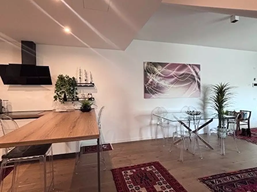 Immagine 17 di Appartamento in vendita  in via Bembo a Padova
