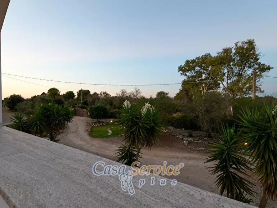 Immagine 30 di Villa in vendita  in Via Contrada Mauri a Sannicola