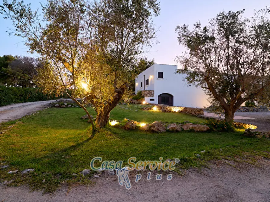 Immagine 38 di Villa in vendita  in Via Contrada Mauri a Sannicola