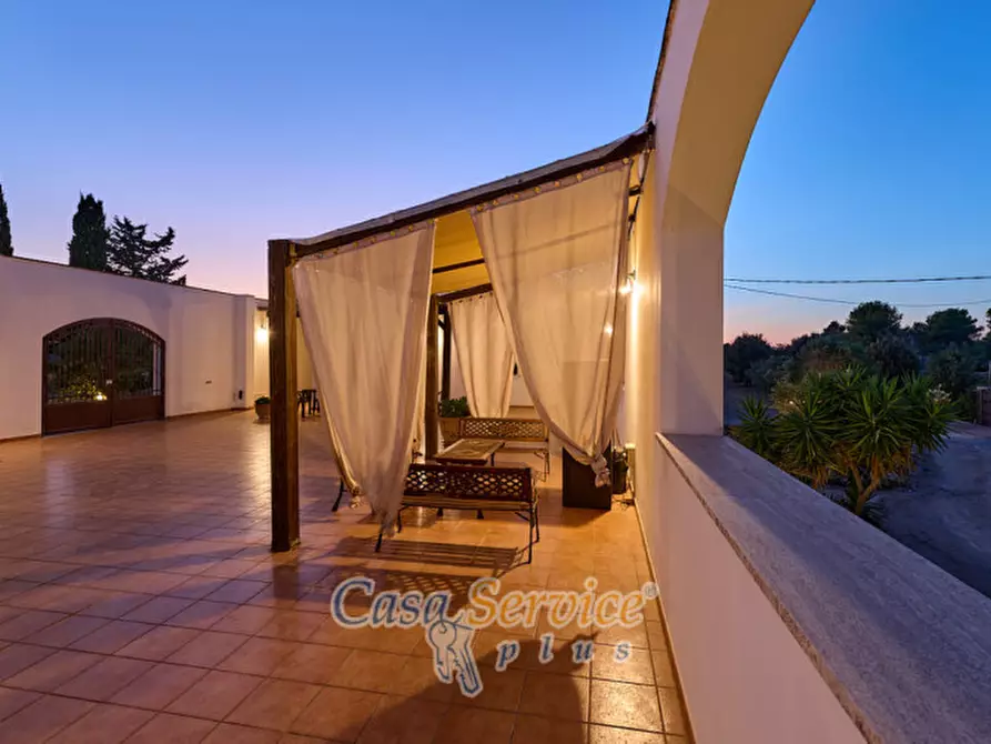 Immagine 40 di Villa in vendita  in Via Contrada Mauri a Sannicola