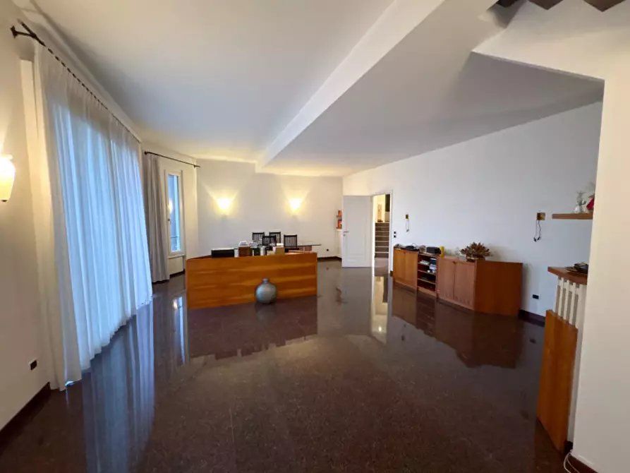 Immagine 6 di Villa in vendita  in Via Mandresca 7 a Inverigo