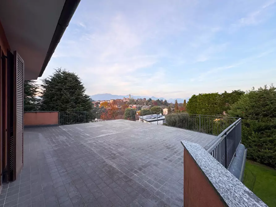 Immagine 10 di Villa in vendita  in Via Mandresca 7 a Inverigo
