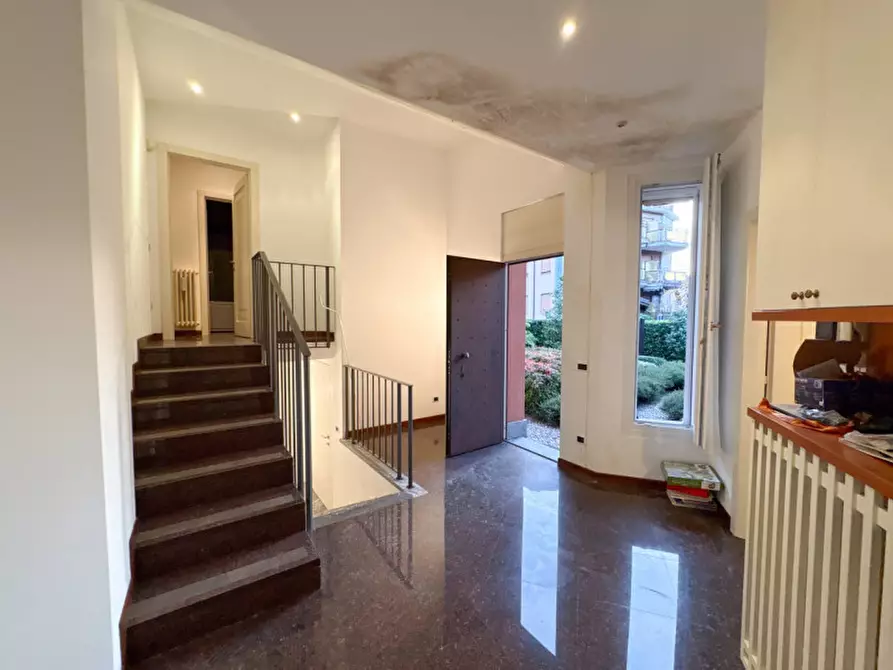 Immagine 14 di Villa in vendita  in Via Mandresca 7 a Inverigo
