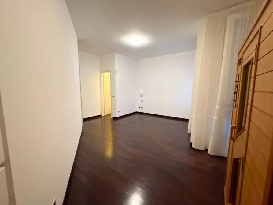 Immagine 18 di Villa in vendita  in Via Mandresca 7 a Inverigo