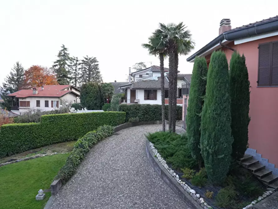 Immagine 29 di Villa in vendita  in Via Mandresca 7 a Inverigo