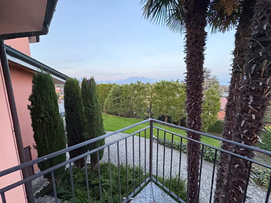 Immagine 33 di Villa in vendita  in Via Mandresca 7 a Inverigo