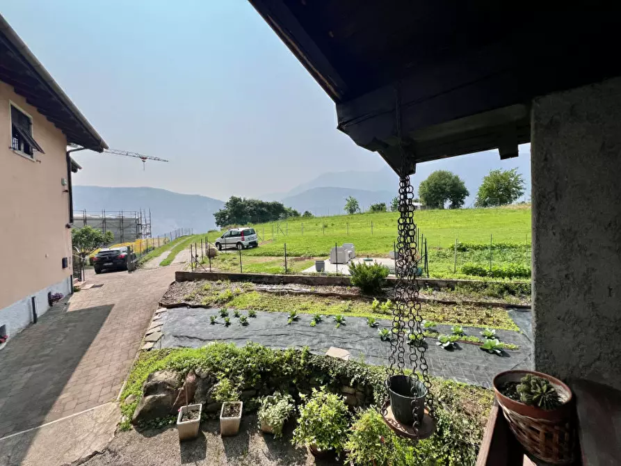 Immagine 15 di Villa in vendita  in piazza t. Sontacchi a Trento