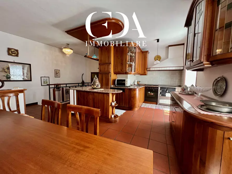 Immagine 22 di Villa in vendita  in piazza t. Sontacchi a Trento