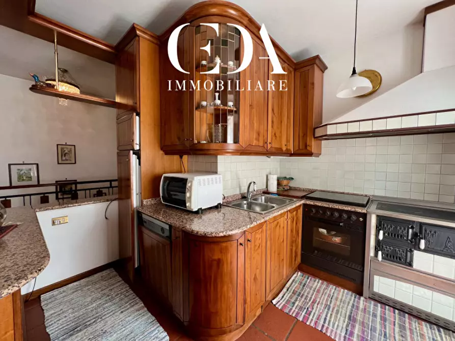 Immagine 23 di Villa in vendita  in piazza t. Sontacchi a Trento