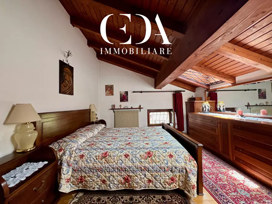 Immagine 27 di Villa in vendita  in piazza t. Sontacchi a Trento