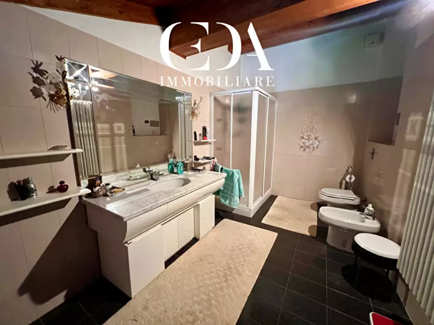 Immagine 28 di Villa in vendita  in piazza t. Sontacchi a Trento