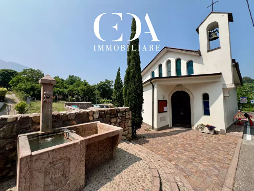 Immagine 39 di Villa in vendita  in piazza t. Sontacchi a Trento