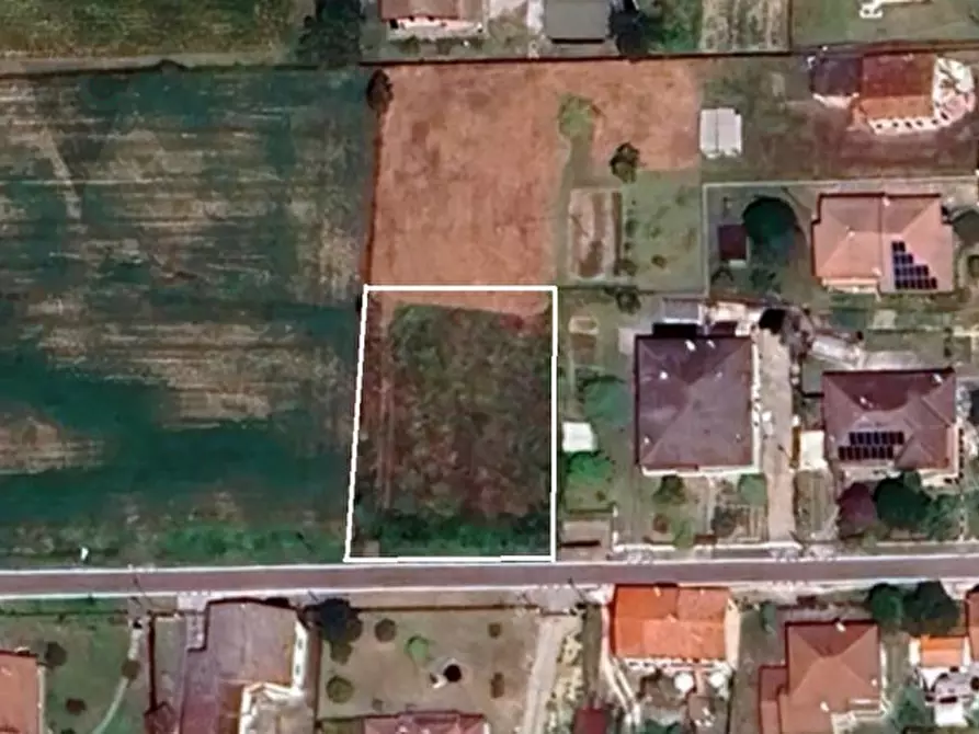 Immagine 1 di Terreno in vendita  a Legnaro