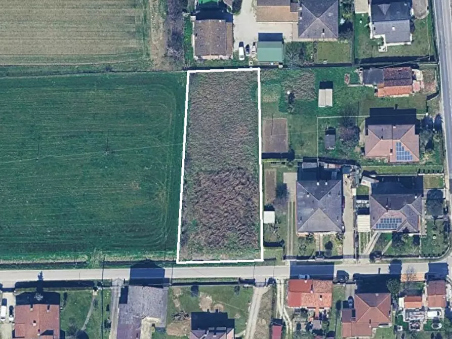 Immagine 1 di Terreno in vendita  a Legnaro