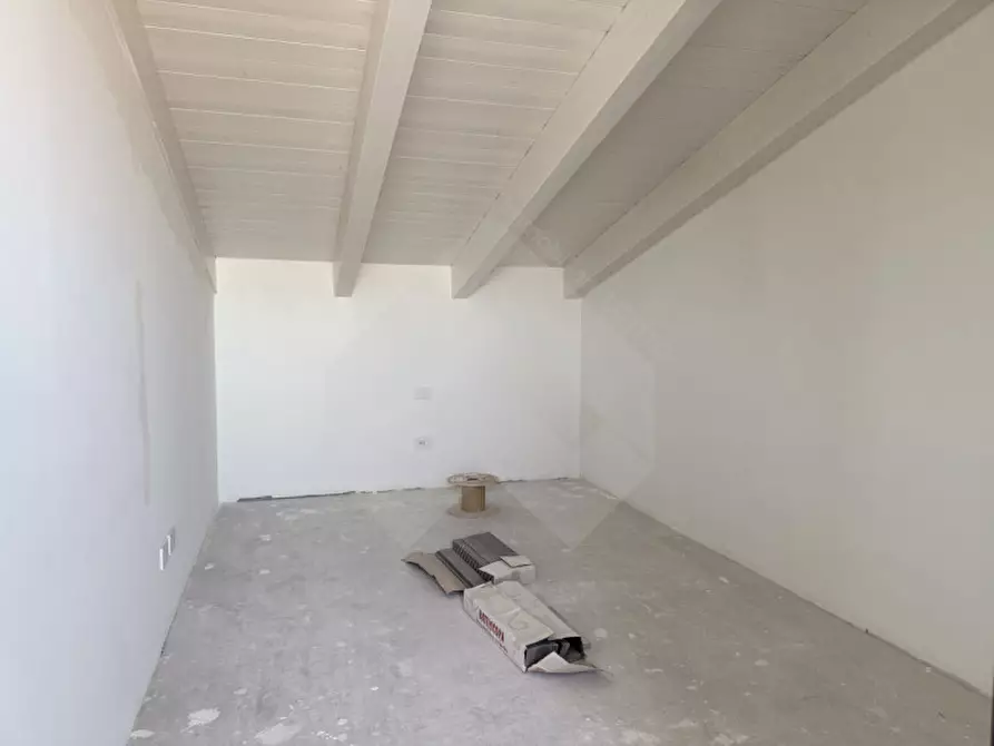 Immagine 19 di Attico in vendita  a Andria