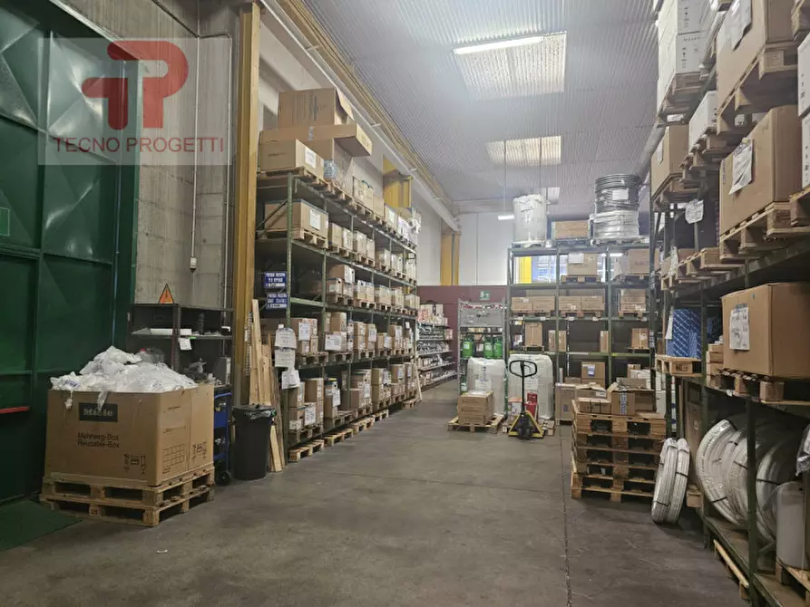 Immagine 3 di Magazzino in vendita  in Padova zona Fiera a Padova