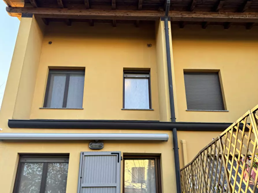 Immagine 3 di Villetta a schiera in vendita  in Via Libero Grassi, 22 a Torrile