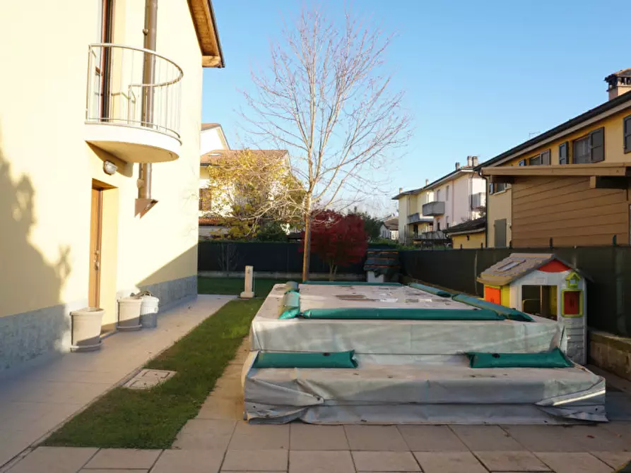 Immagine 38 di Villetta a schiera in vendita  in Via Libero Grassi, 22 a Torrile