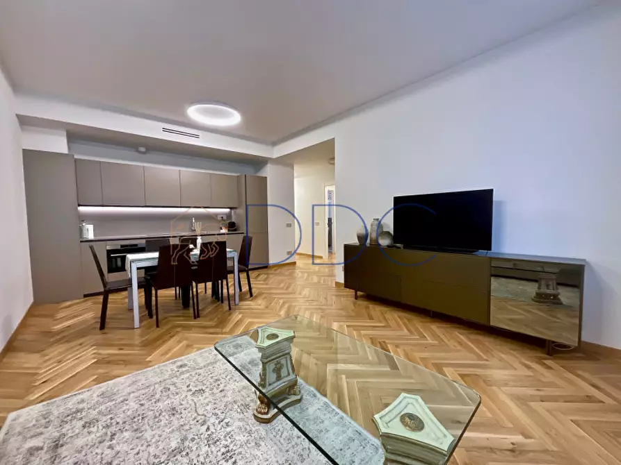 Immagine 5 di Appartamento in affitto  in Via Antonio Gramsci 7 a Torino