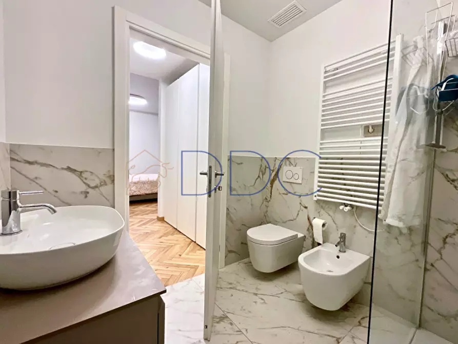 Immagine 13 di Appartamento in affitto  in Via Antonio Gramsci 7 a Torino