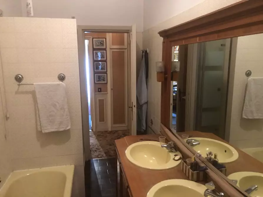 Immagine 23 di Casa indipendente in vendita  in Via Camillo Benso Conte di Cavour a Paderno Dugnano