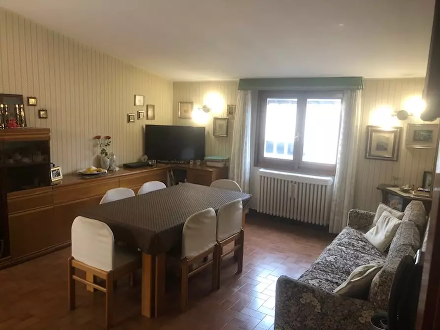 Immagine 33 di Casa indipendente in vendita  in Via Camillo Benso Conte di Cavour a Paderno Dugnano