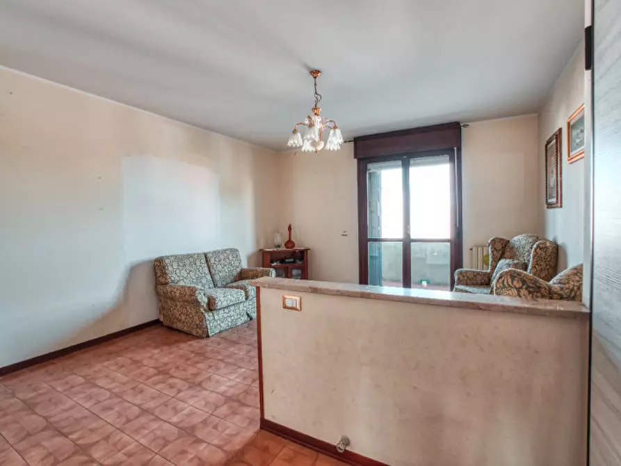 Immagine 2 di Appartamento in vendita  a Fiorenzuola D'arda