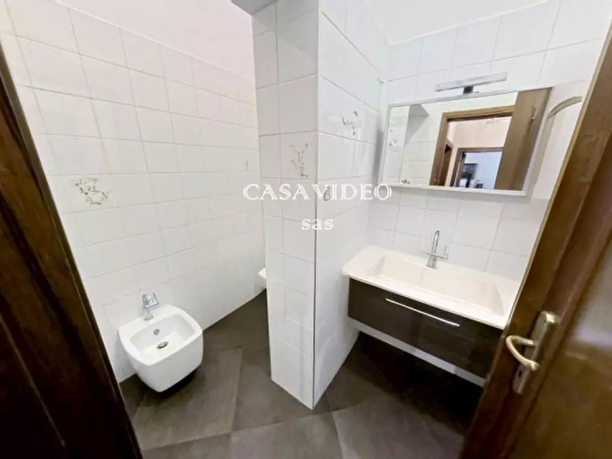 Immagine 18 di Appartamento in vendita  a Modena