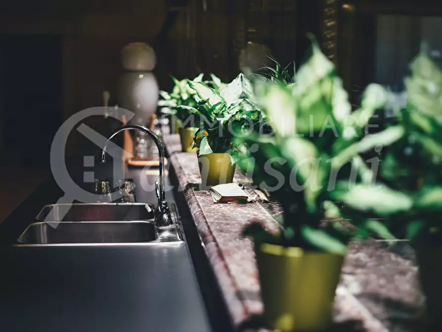 Immagine 17 di Appartamento in vendita  in Via del Lasca a Firenze